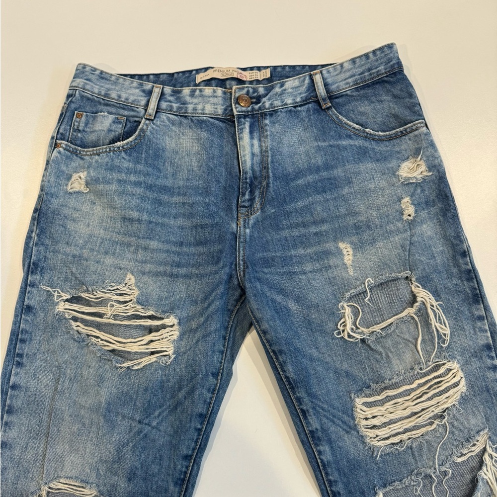 2/$20 Women’s Zara Trafaluc premium wash straight leg distressed Blue jeans - Picture 3 of 7